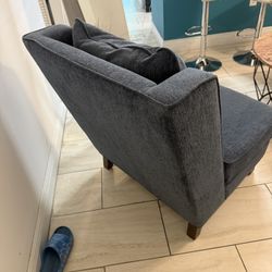 Couch Blue 