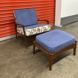 Mid Century Lounge Chair 