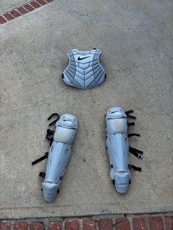 Nike Catching Gear