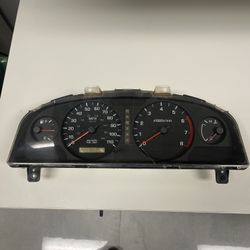 2000 Nissan Frontier Instrument Cluster