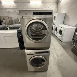 Electrolux Washer And Dryer Set “24 Ventless ( Lavadora Y Secadora )