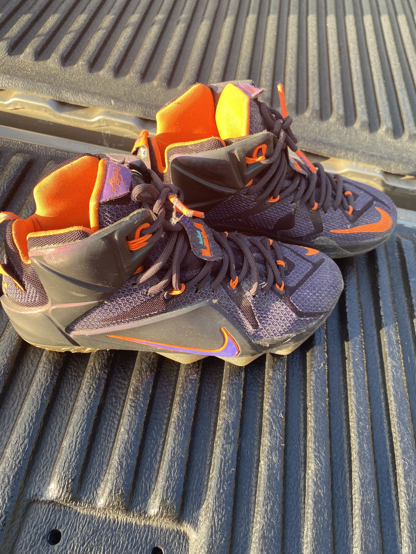 Boys Basketball Shoes