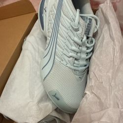 Puma White and Blue Sneakers