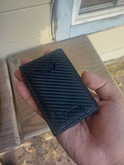 RFID Minimalist Wallet with money Clip and card slider.