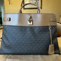 Dark Brown/Caramel Michael kors bag