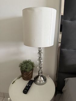 Set of 2 Lamps + 2 White Night Tables