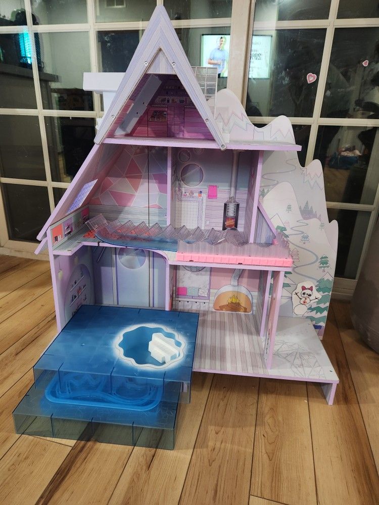 LOL Surprise Winter Disco Chalet Doll House