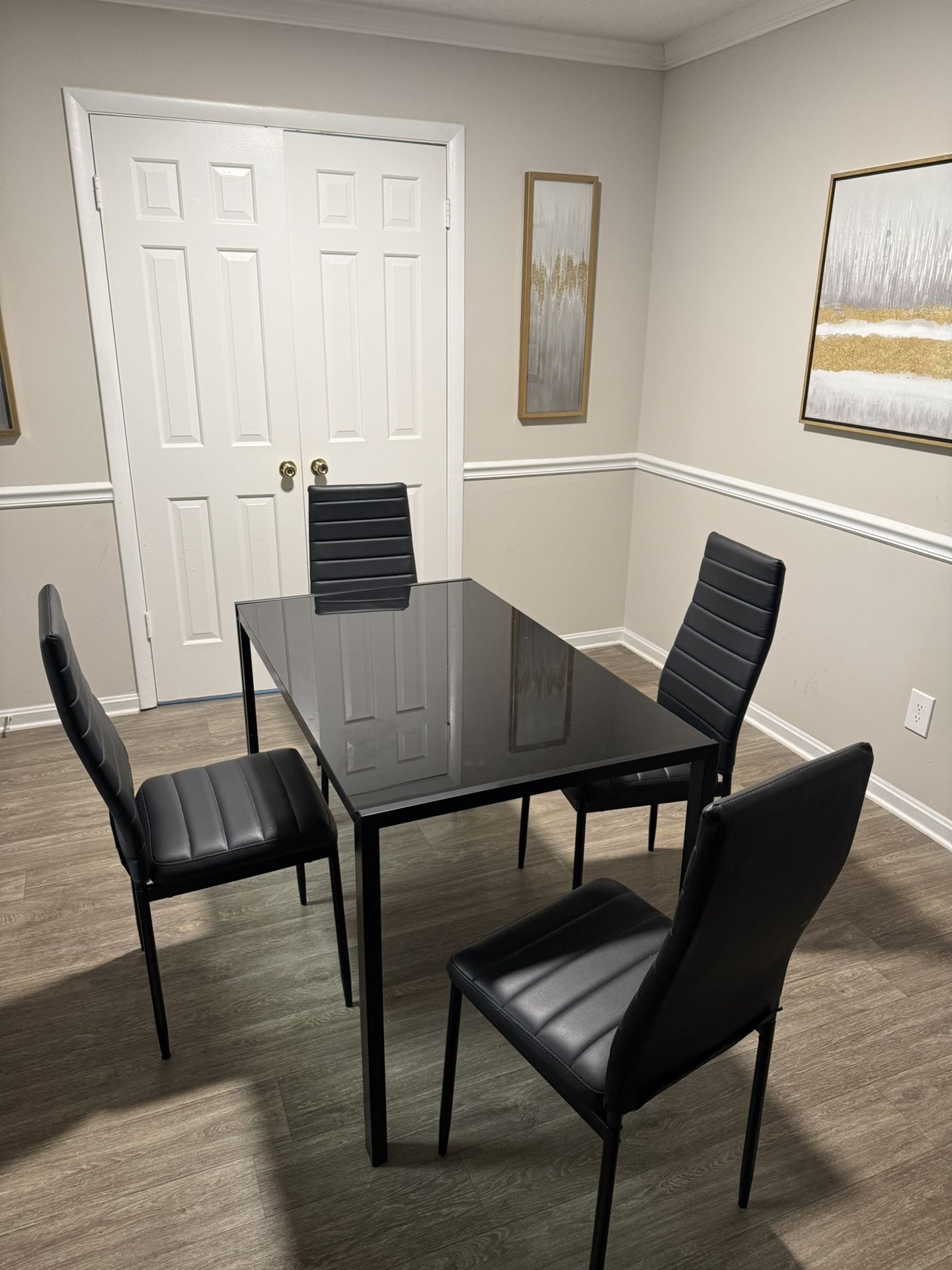 Modern 5-Piece Dining Set, Must Sell by end Of Oct 
