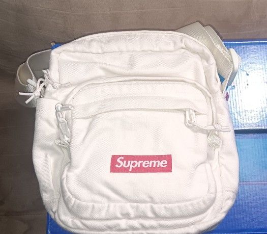 Supreme White Shoulder Bag
