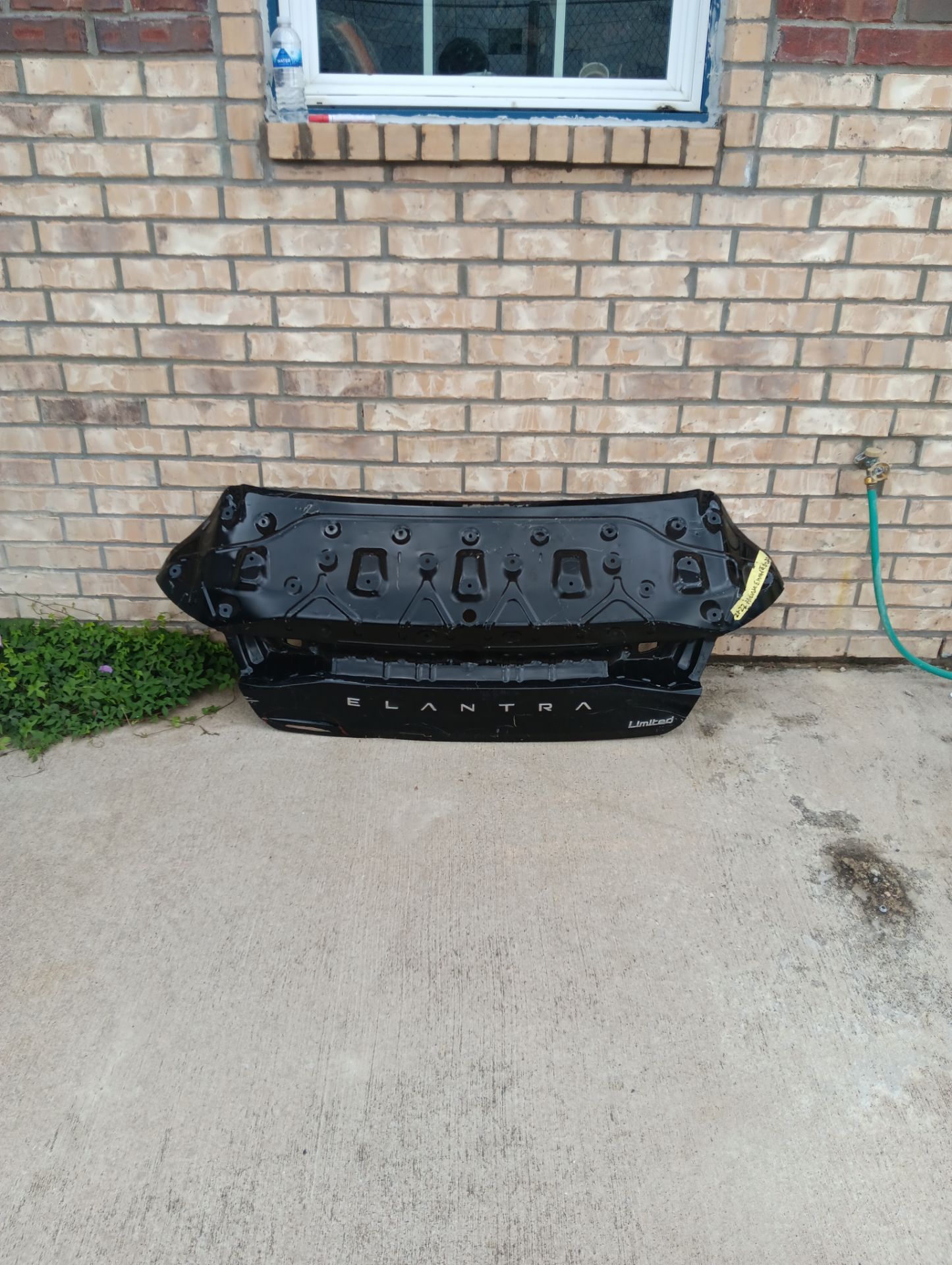 2021-22 Hyundai Elantra trunk