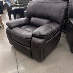 Electric Recliner Brand New In Box 