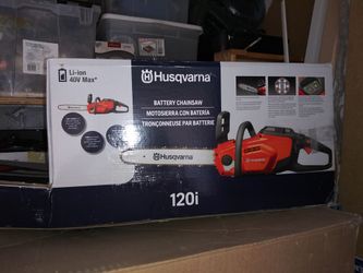 HUSQVARNA 40v chain saw TOOL ONLY!