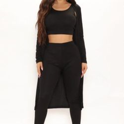 Fashion Nova Size MEDIUM 