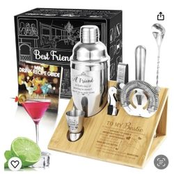 Best friend ever Cocktail set gift set cocktail shaker.    (J)