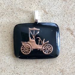 🚕 Unique vintage pendant with brass colored old fashioned car on black background