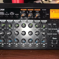 Portable Tascam DP-008EX