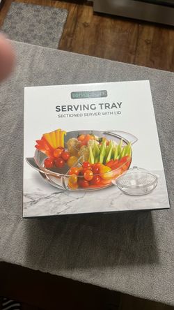 Sectioned serving tray