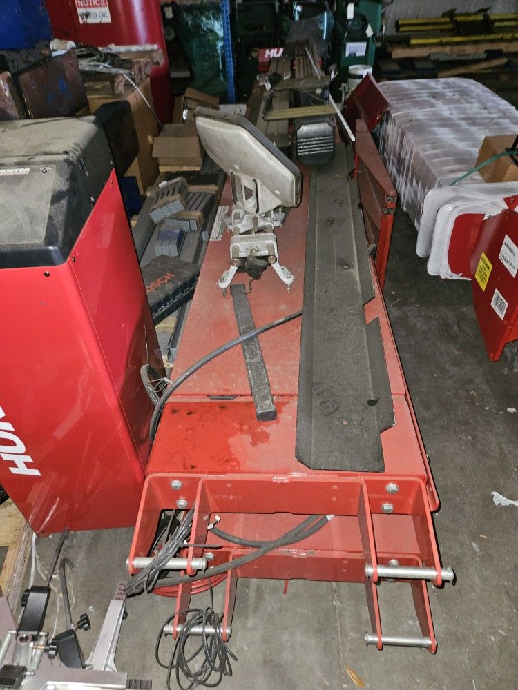Hunter RX9 Scissor Lift With Rolling Jacks