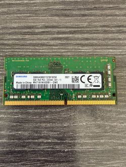 Samsung 8GB DDR4-3200 PC4-3200AA 1Rx8 260-Pin Laptop RAM M471A1K43DB1-CWE