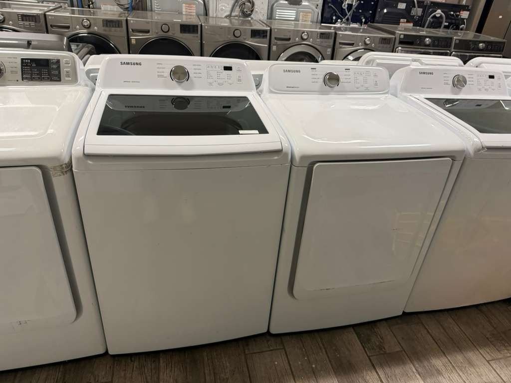Samsung XL capacity washer and dryer set electric with warranty