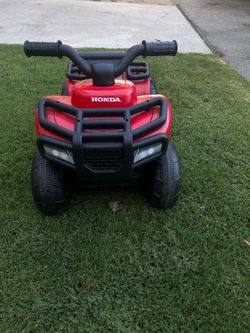 6v Honda Four Trax ride for kids.