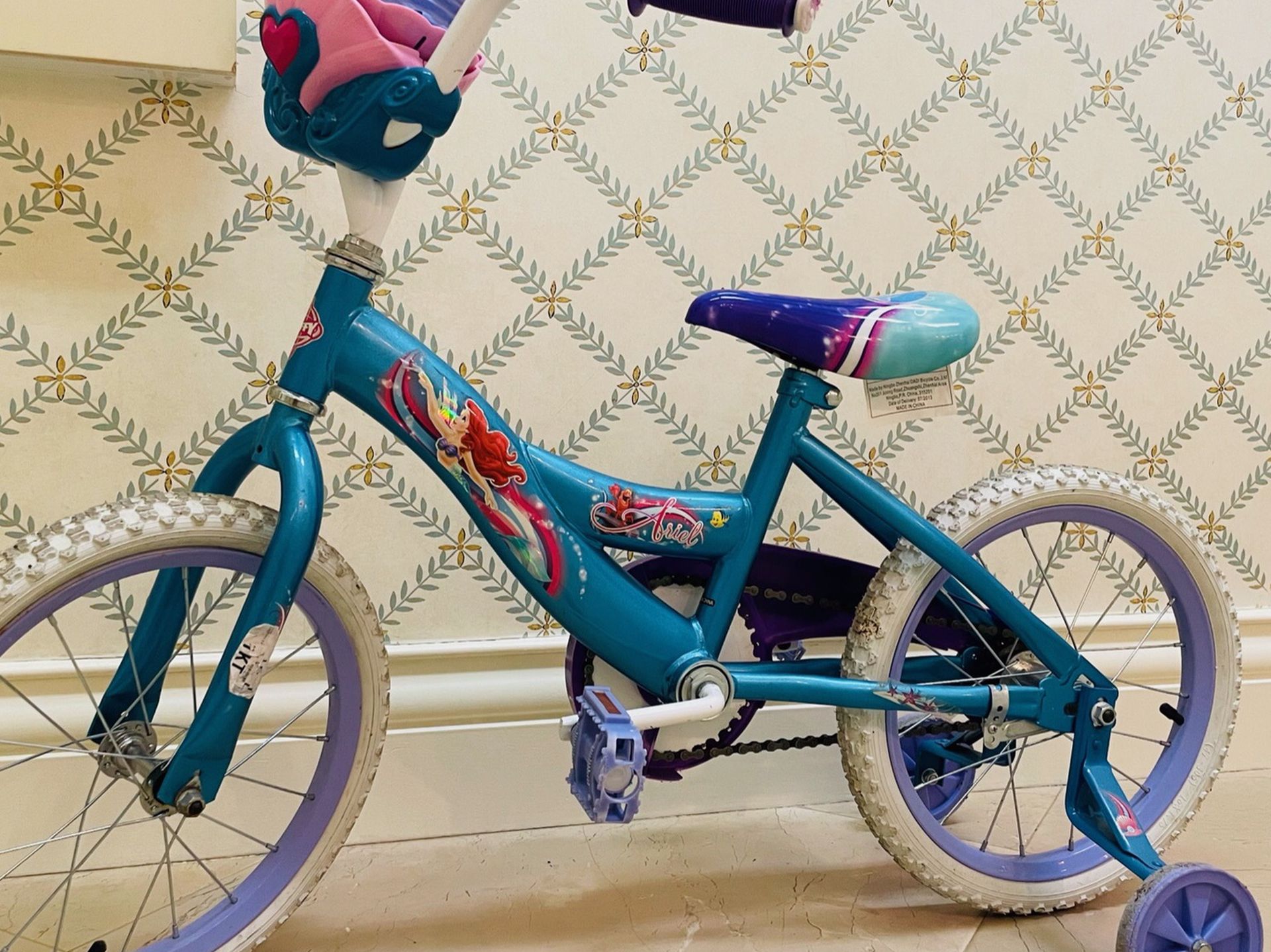 Disney, Ariel Little Mermaid Bike With Bubble Machine