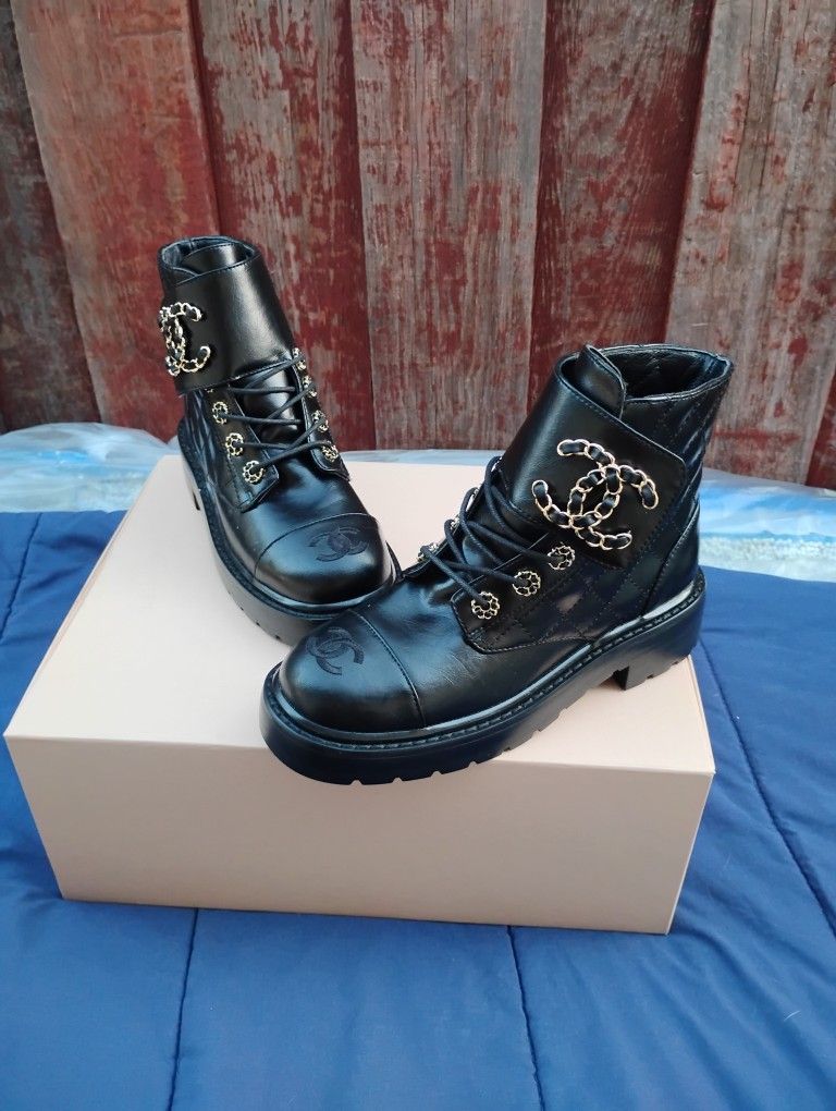 Channel Boots