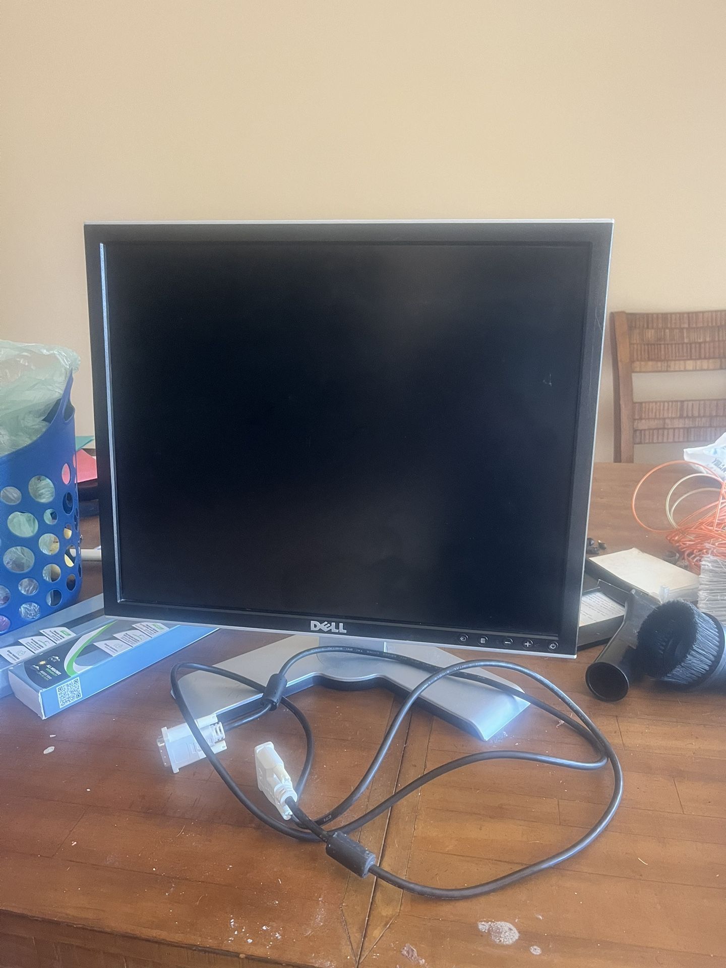 Dell 1908FPc 19" Fullscreen LCD Monitor - Grade B