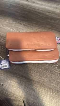 Ice cream sandwich squishy