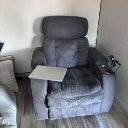 Reclining Chair $100 FIRM With USB Connections