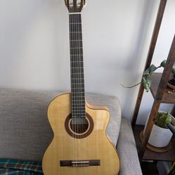 Cordoba Acoustic Guitar With Case 