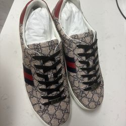 Gucci Shoes 