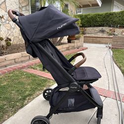 The Nuna TRVL stroller