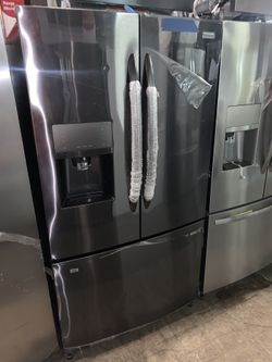 New scratch and dent FRIGIDAIRE black stainless 36in french doors fridge with 6 months warranty