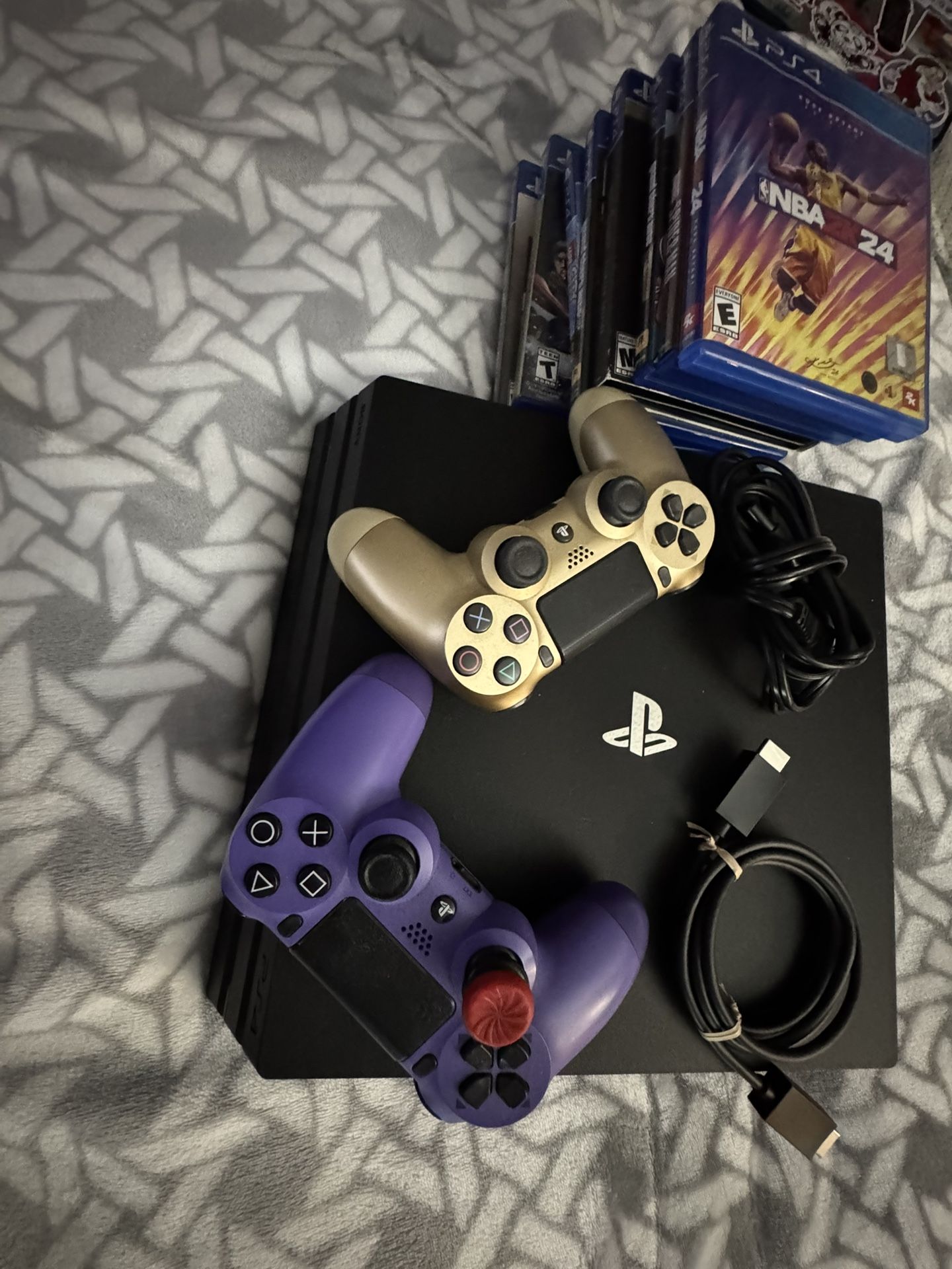 PS4 Pro 1tb NEW