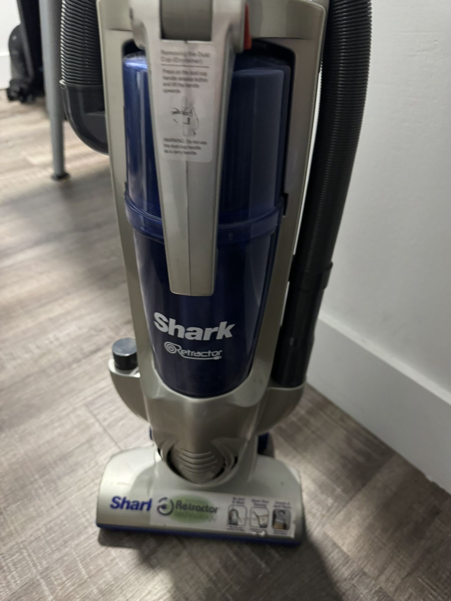 Shark Vacuum Cleaner With All Accessories And Retractable Power Cord