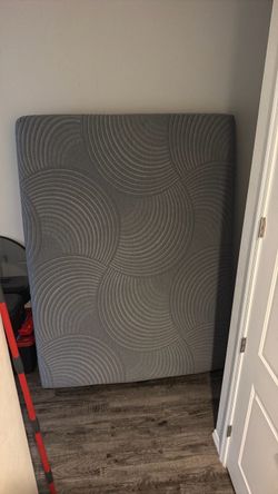 Queen Matress, ONLY PICKUP!