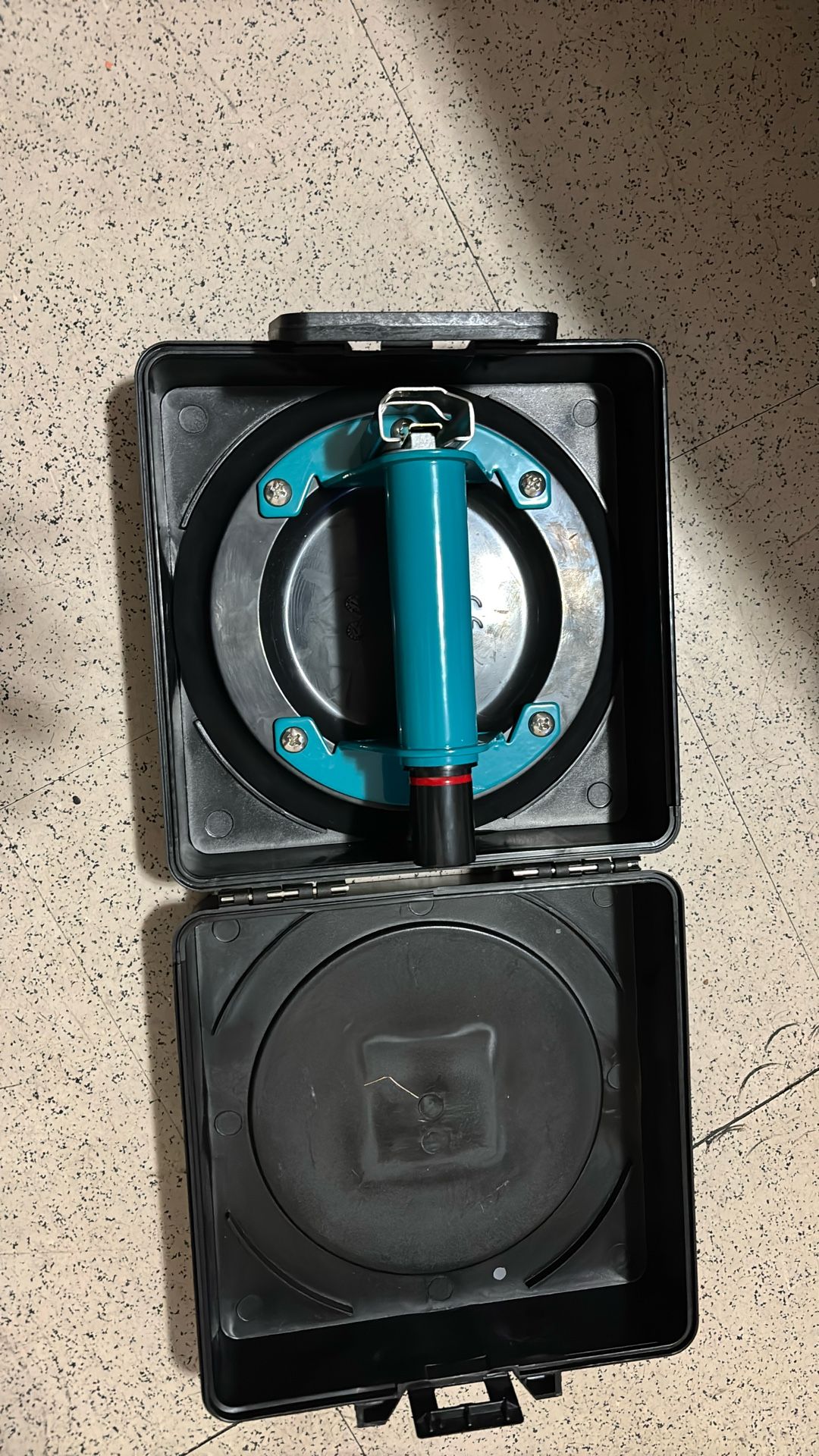 ZUOS mirror, metal and glass holder and puller