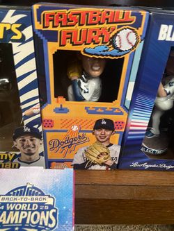 Roki sasaki dodgers Bobblehead 2025 trade