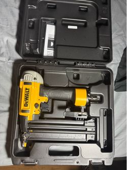 Dewalt Nailer