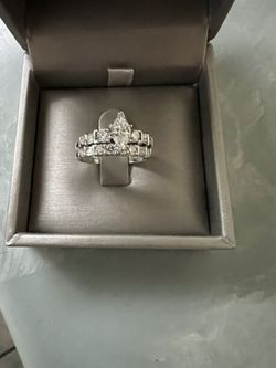 Gorgeous Diamond Wedding Band