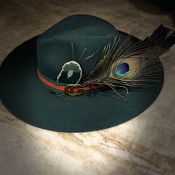 The Fashionist Peacock Rodeo Hat 💚🦚♥️🐎👢