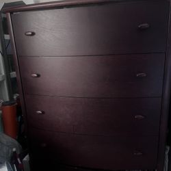 NEED GONE ASAP- 5 Drawer Dresser 