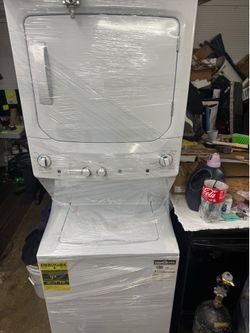 27” GE stackable washer 3.8 cu ft dryer 7.5 cu ft