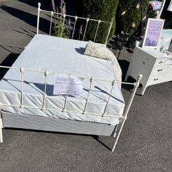 Antique 1920’s Bed Frame 