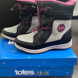 Totes Kids Girls Size 6M 