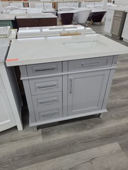 Vanity Bathroom 39"