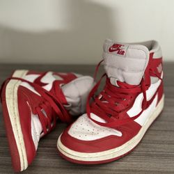 Nike Air Jordan 1’s Red Chenille Size 8