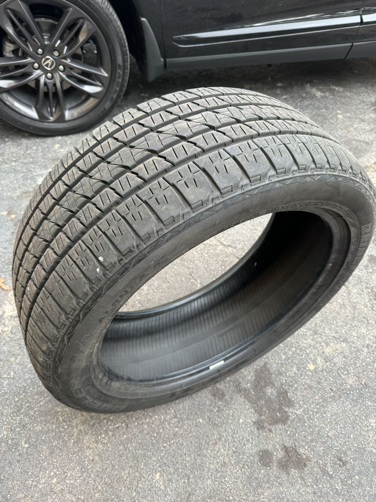 Bridgestone Tire 285/45r22 for Sale in Pembroke Pines, FL OfferUp