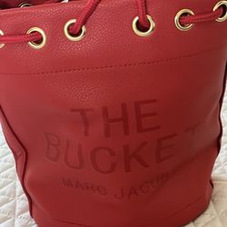The Bucket Purse